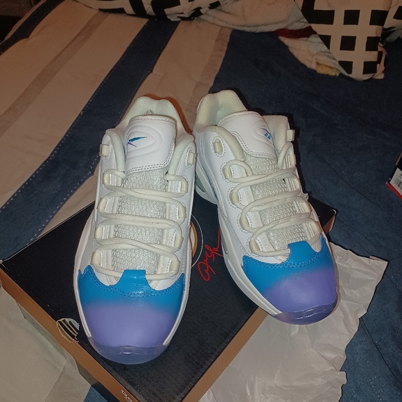 Reebok - Picture 2 of 7